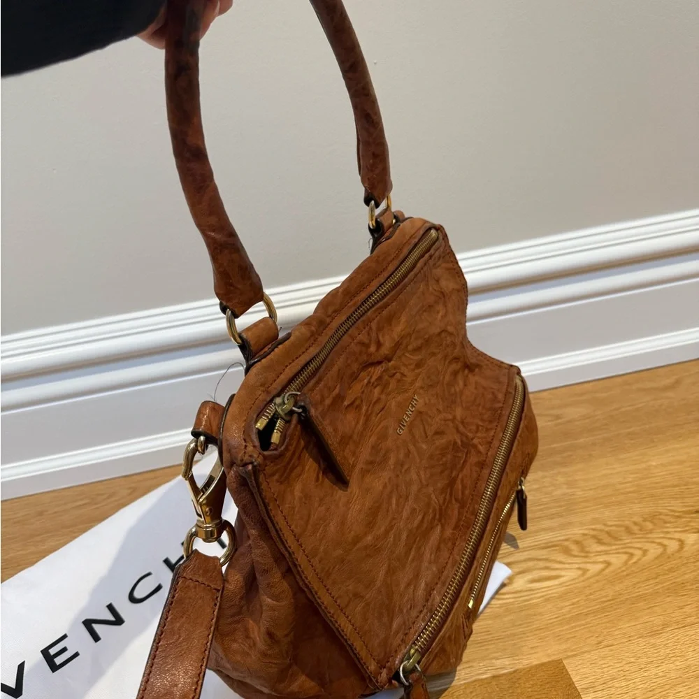 Givenchy Pandora - Picture 3 of 7